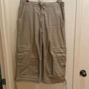 Prana cargo capris Medium